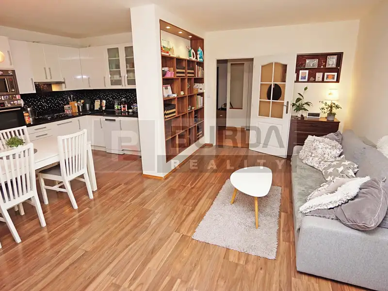 Prodej bytu 3+1 75 m², Neratovice – náhled fotky 2
