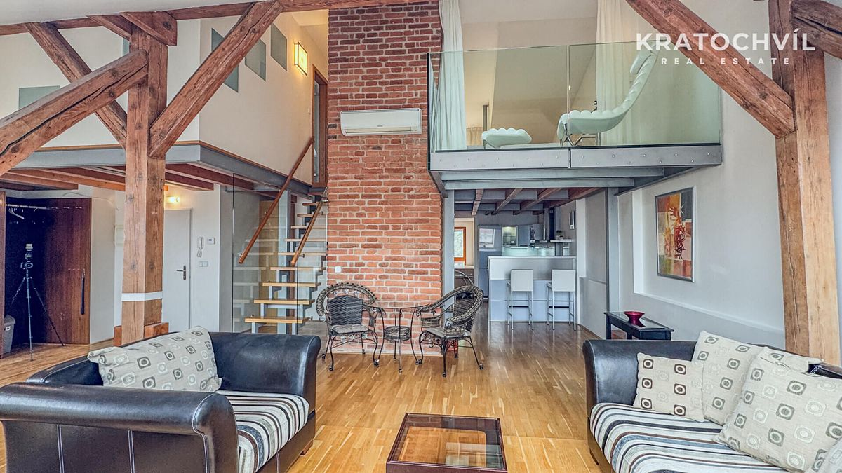 Pronájem bytu 2+1 117 m²