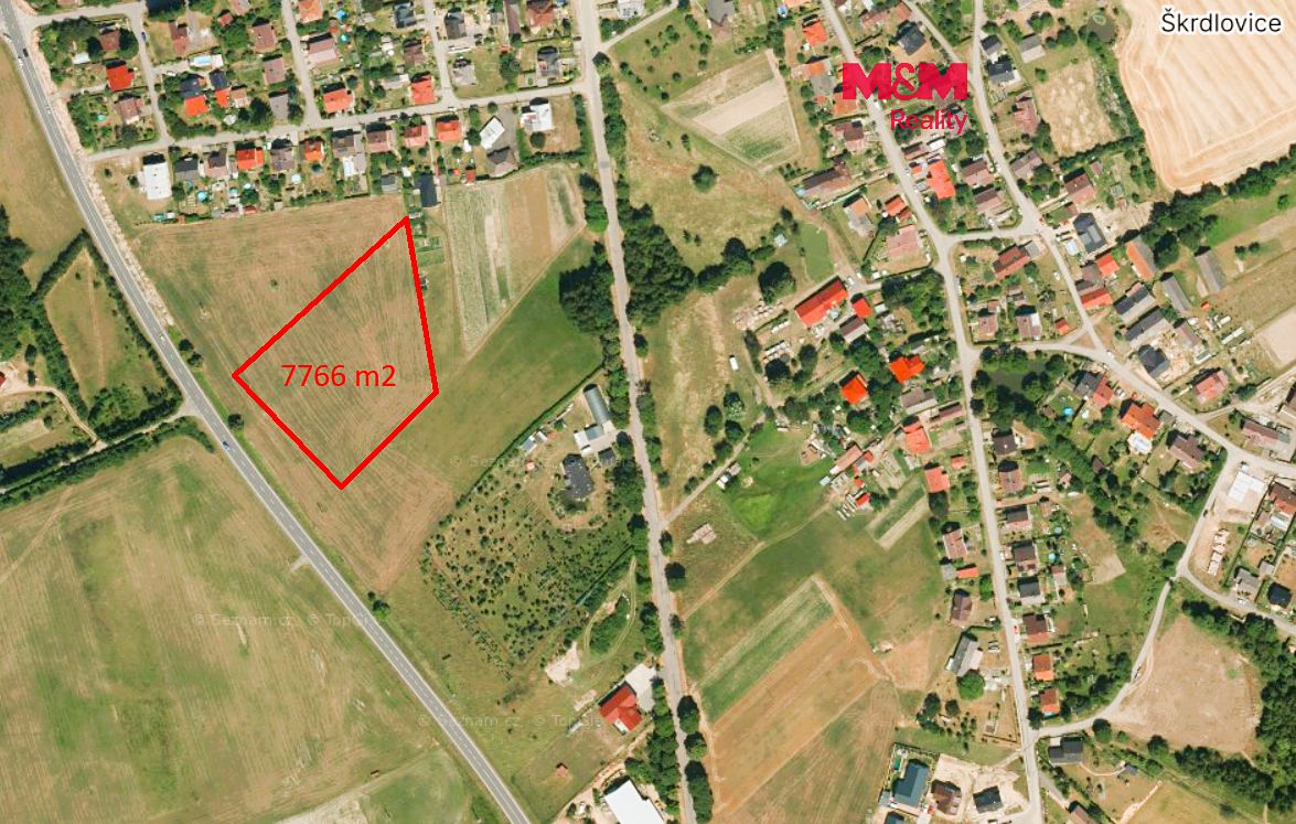 Prodej komerčního pozemku 7766 m²