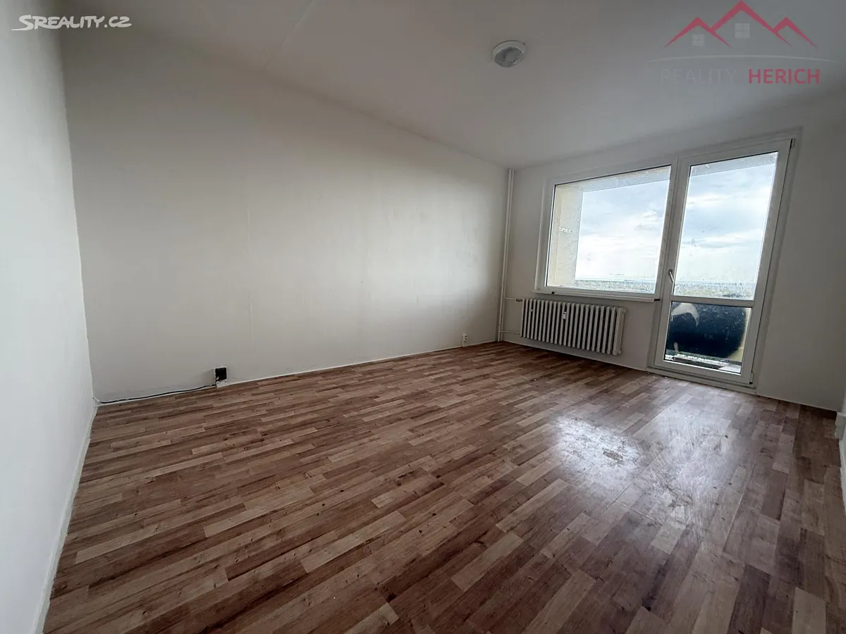 Pronájem bytu 2+1 62 m², Chomutov
