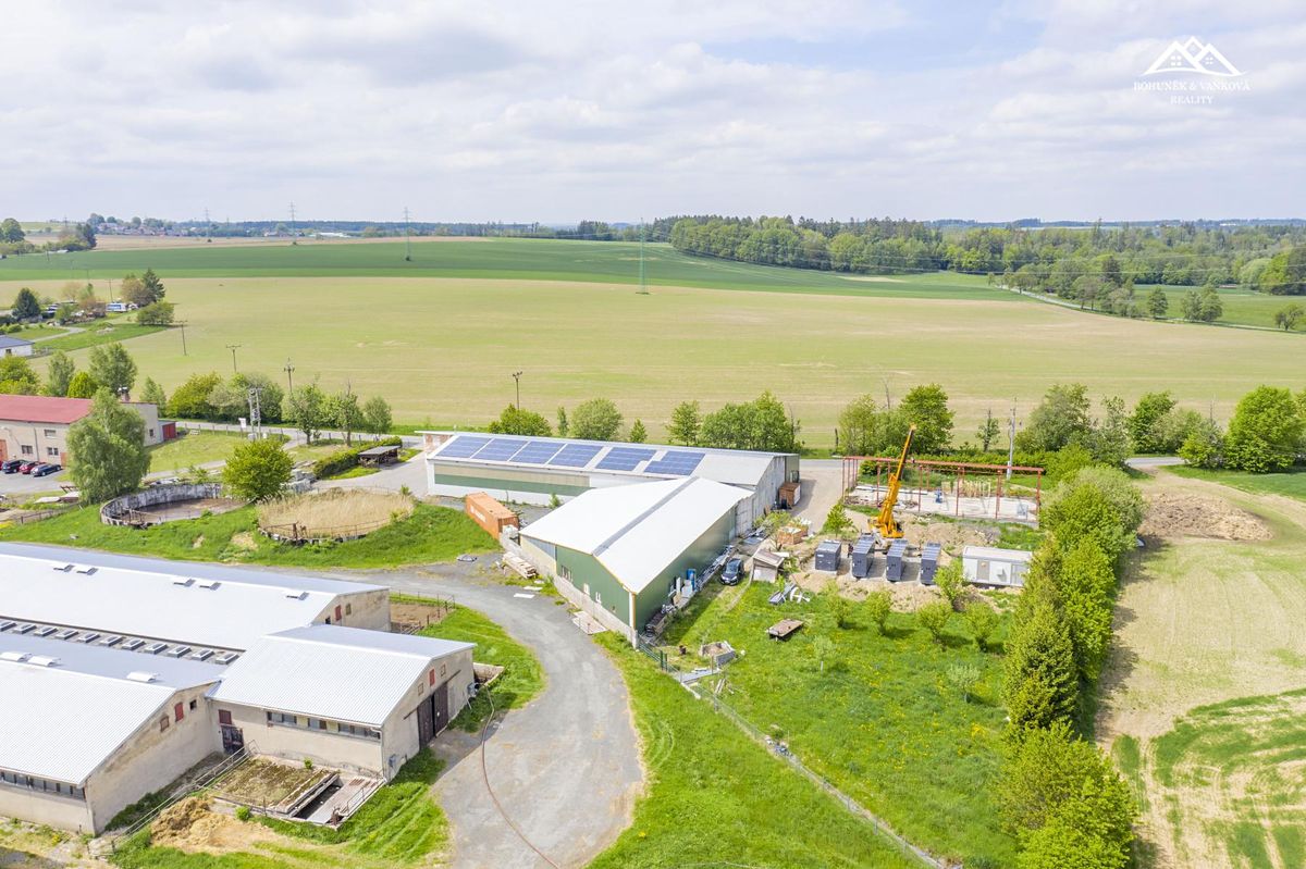Prodej výrobní haly, prostoru 1694 m²