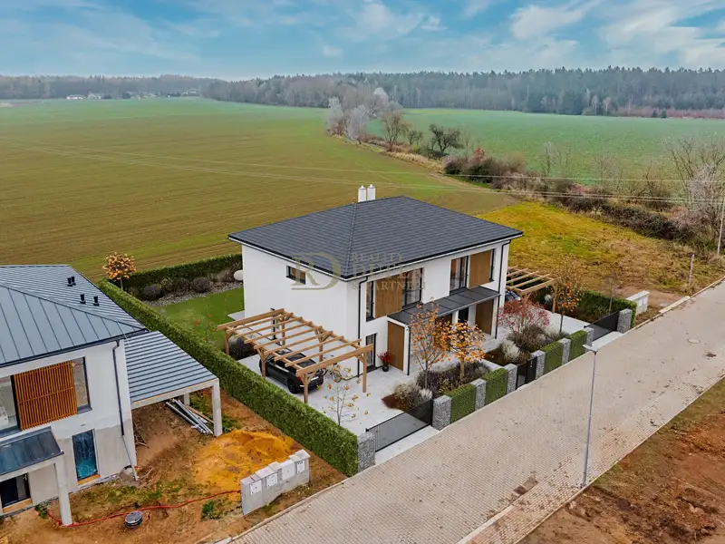 Prodej rodinného domu 134 m², pozemek 430 m², Babice – náhled fotky 2