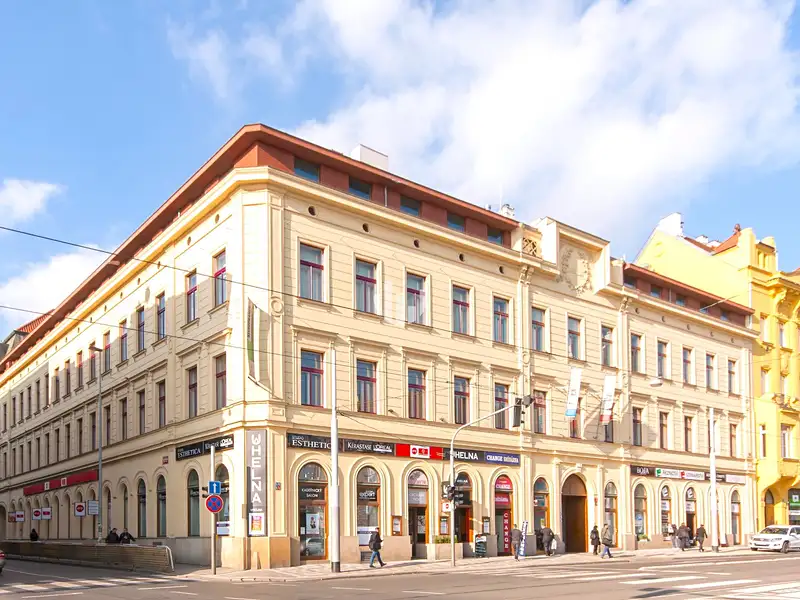 Pronájem kanceláře 147 m², Praha – náhled fotky 1