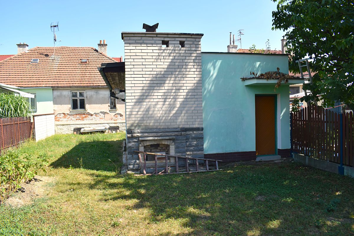 Prodej rodinného domu 76 m², pozemek 399 m² – fotografie 2