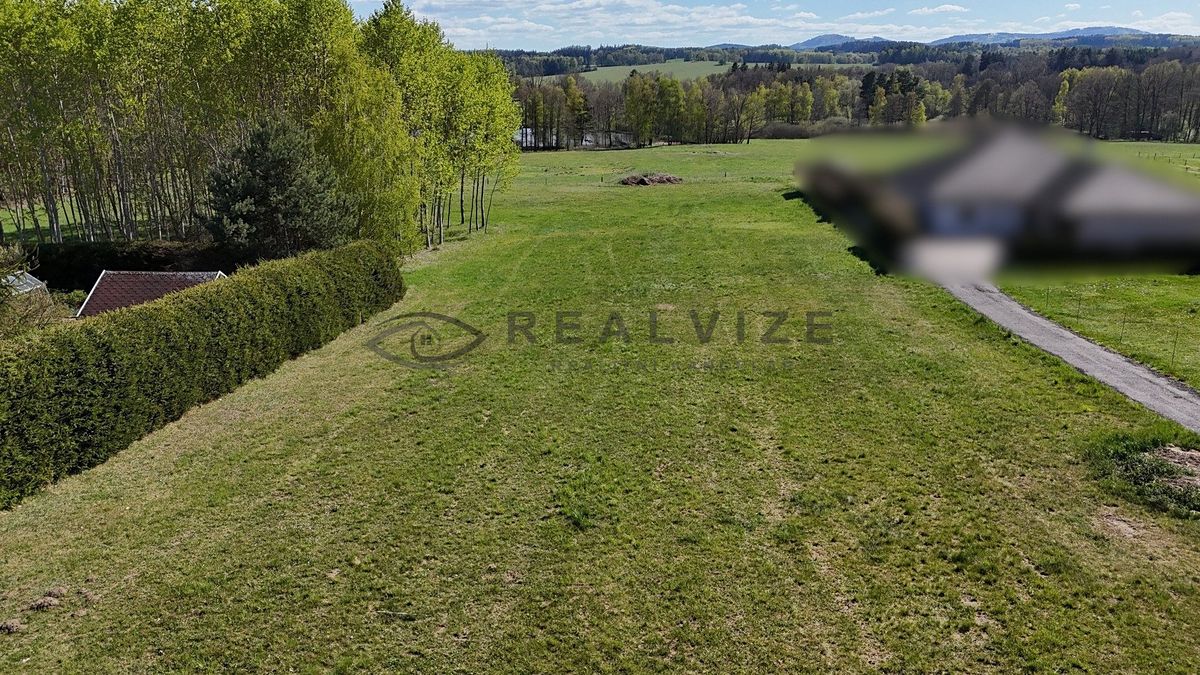 Prodej stavebního pozemku 1335 m²