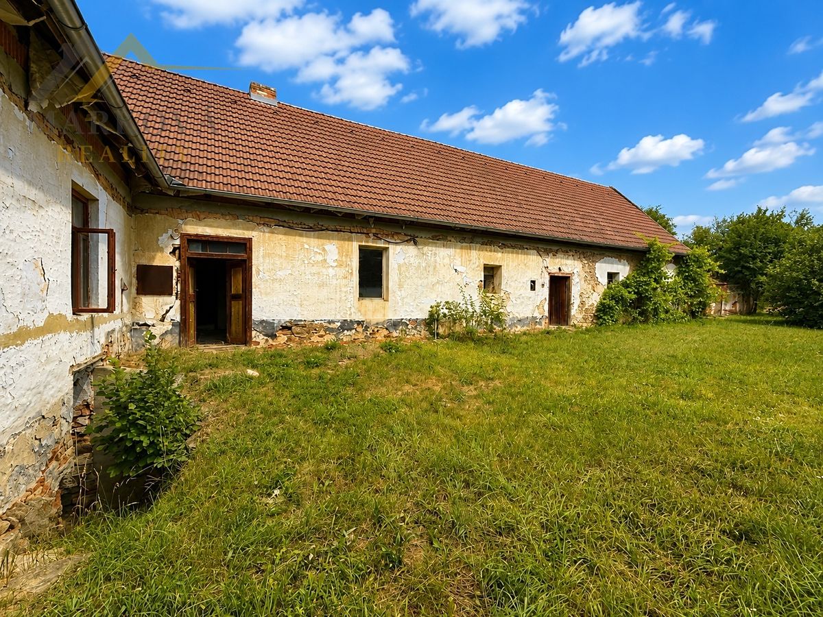 Prodej rodinného domu 136 m², pozemek 2008 m² – fotografie 2