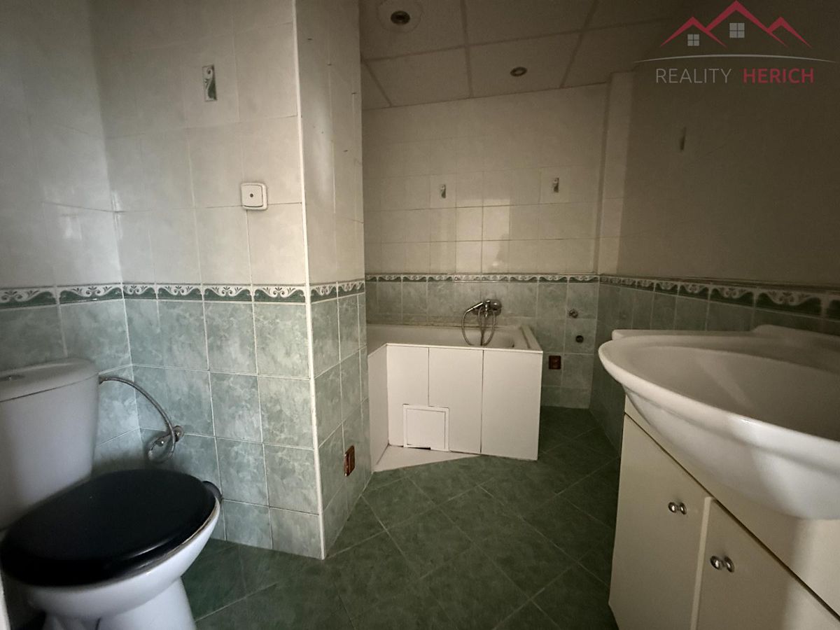 Pronájem bytu 2+1 62 m² – fotografie 3