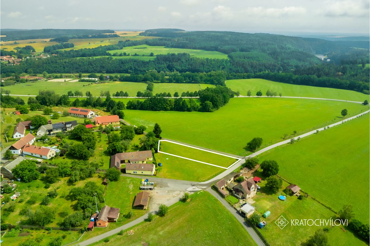 Prodej stavebního pozemku 1277 m² – fotografie 2