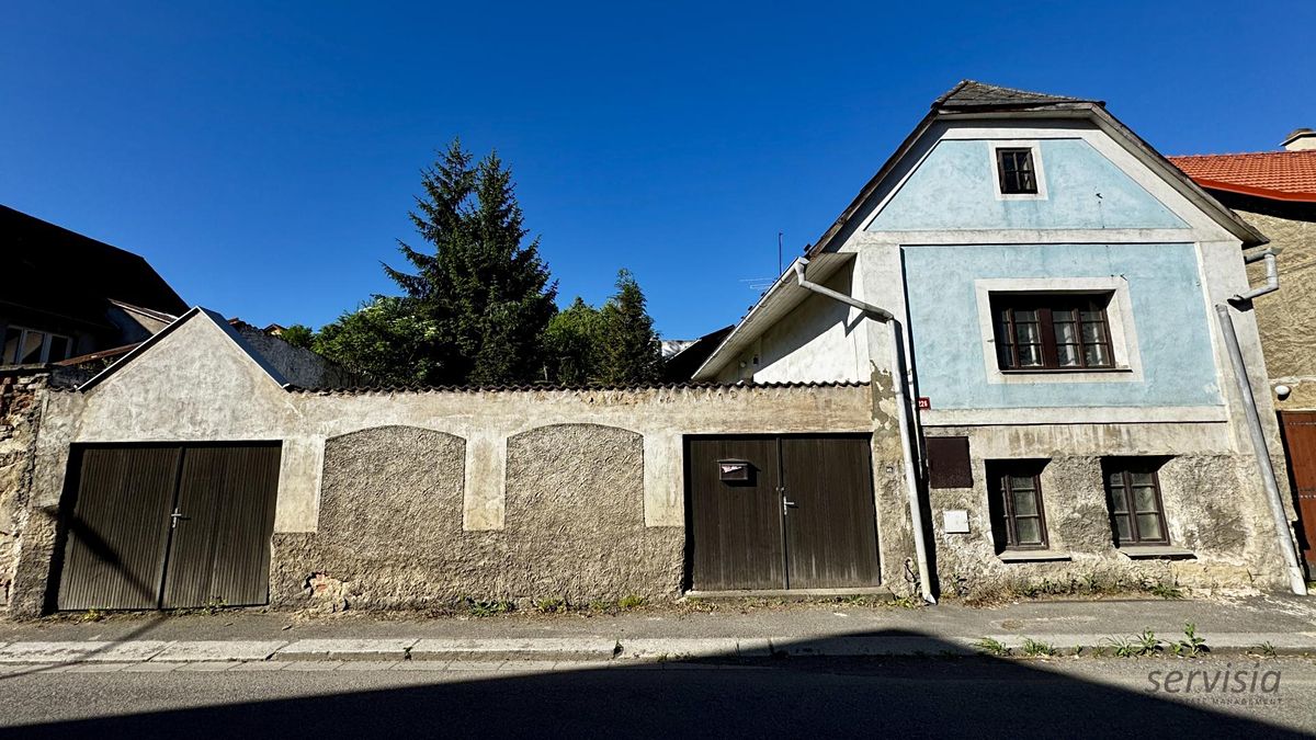 Prodej rodinného domu 102 m², pozemek 915 m²