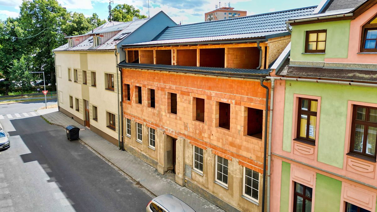 Prodej vícegeneračního domu 357 m², pozemek 307 m² – fotografie 2
