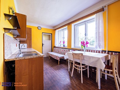 Prodej  rodinného domu 75 m², pozemek 751 m²