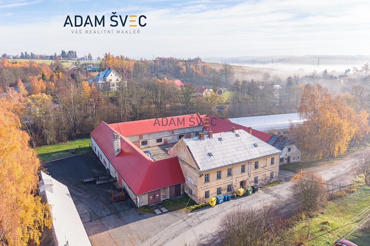 Prodej výrobní haly, prostoru 809 m²