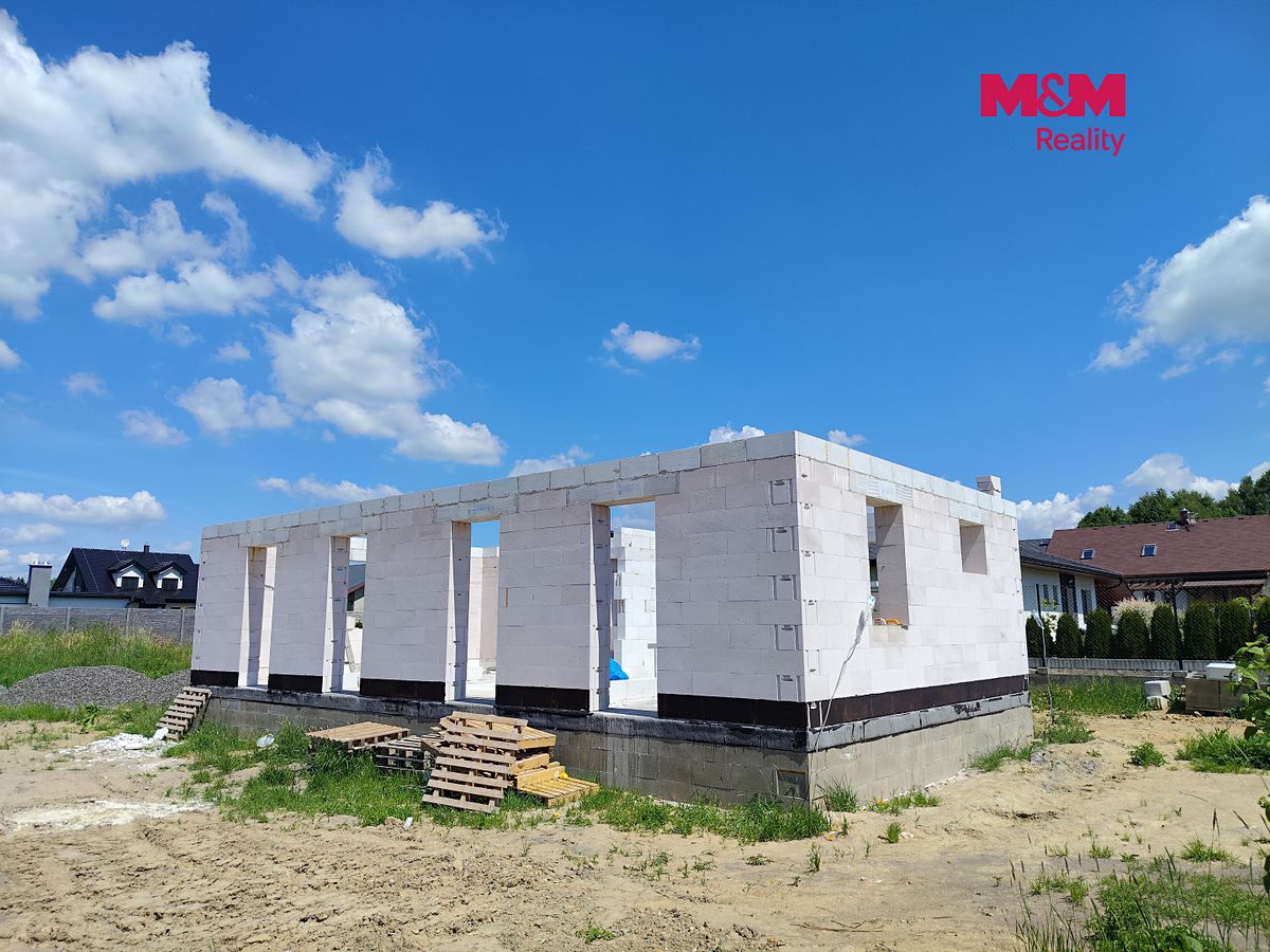 Prodej rodinného domu 76 m², pozemek 1100 m² – fotografie 3