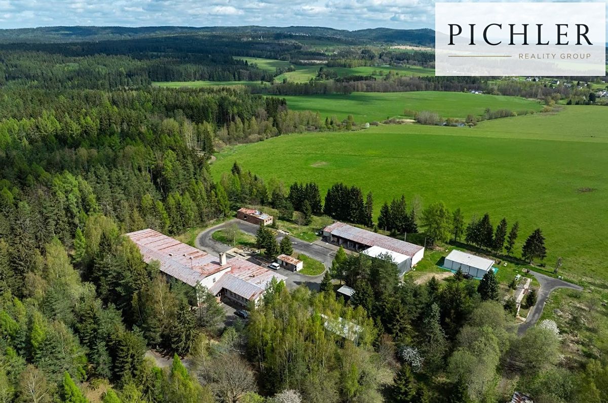 Prodej komerční nemovitosti 12000 m² – fotografie 4