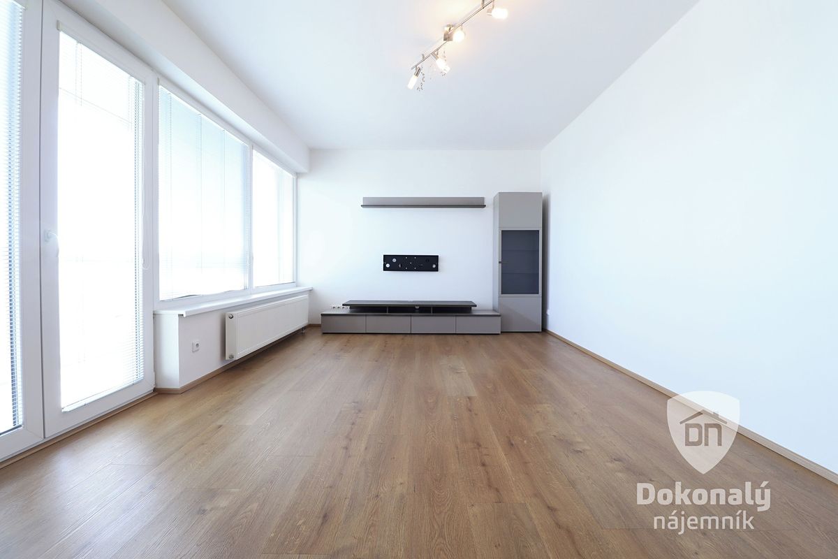 Pronájem bytu 3+kk 82 m²