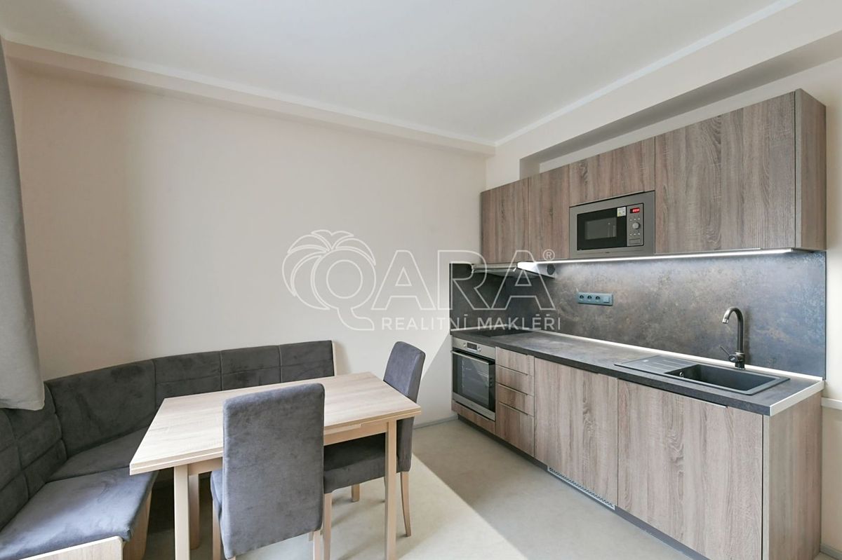 Pronájem bytu 1+1 28 m²