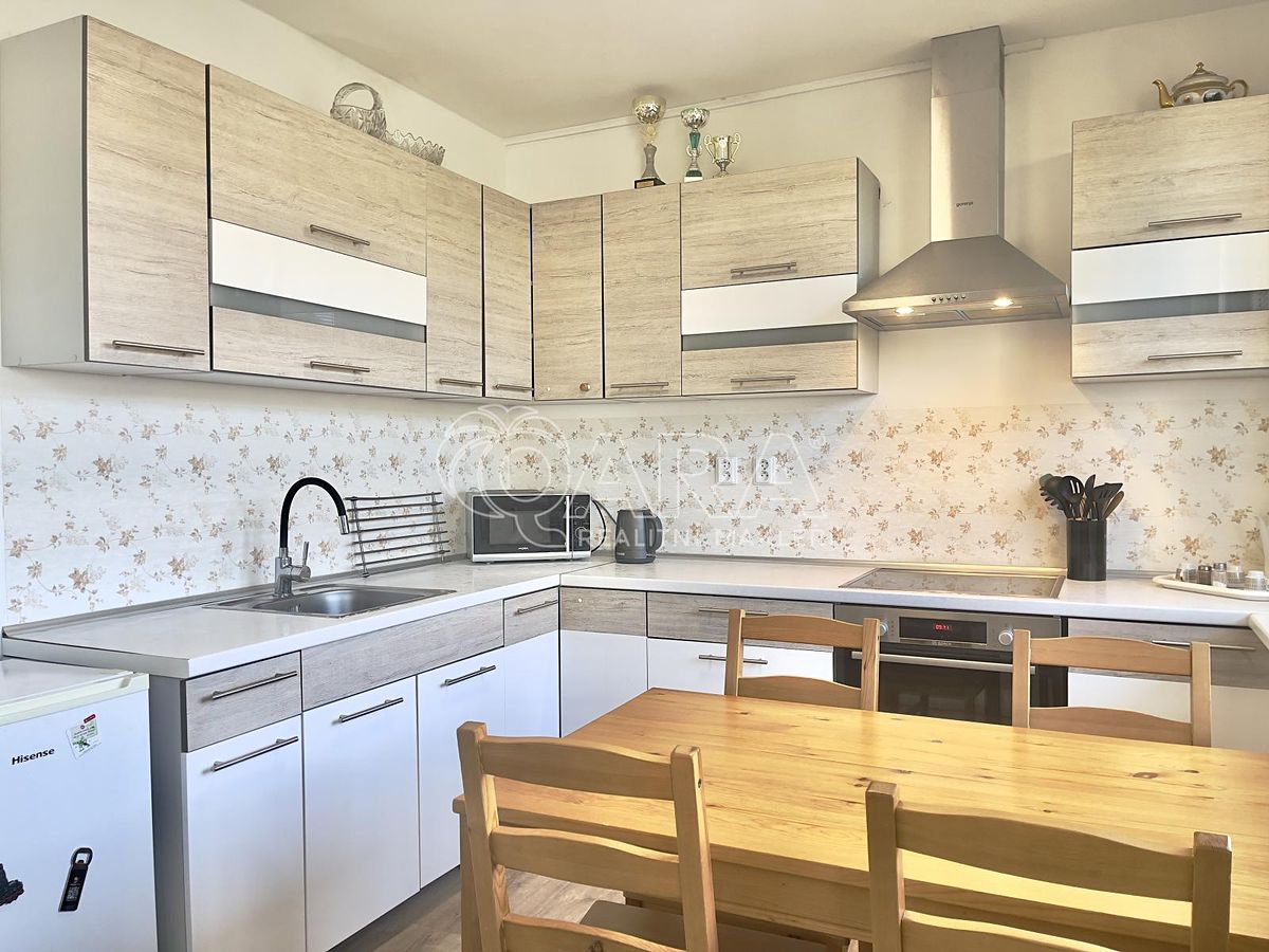 Pronájem bytu 3+kk 67 m²