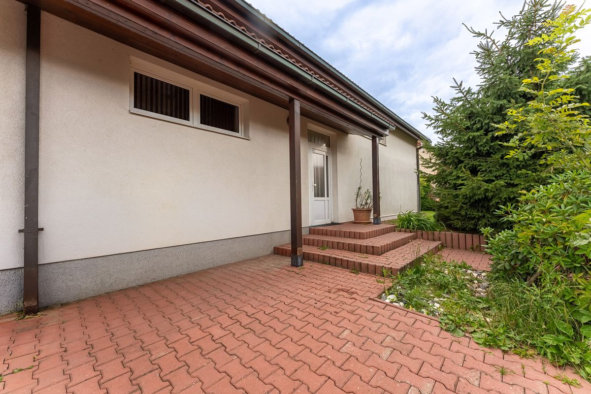 Prodej rodinného domu 158 m², pozemek 700 m² – fotografie 5