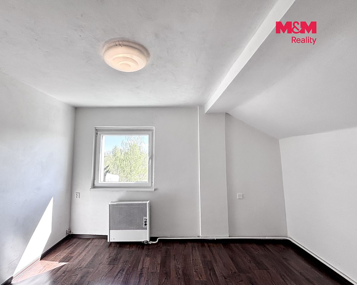 Pronájem bytu 1+kk 24 m² – fotografie 3