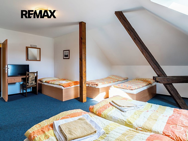 Prodej komerčního prostoru, 818 m² (7 z 26)