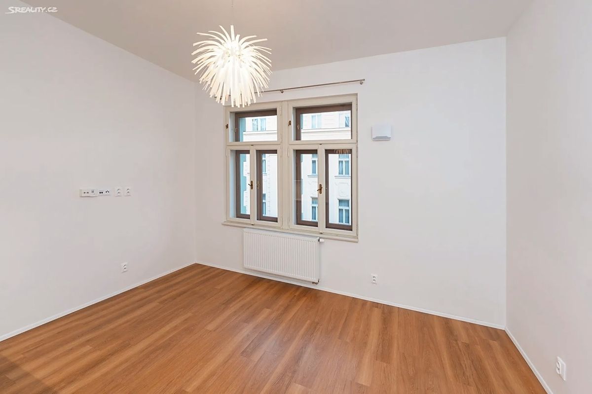 Pronájem bytu 1+kk 23 m² – fotografie 2