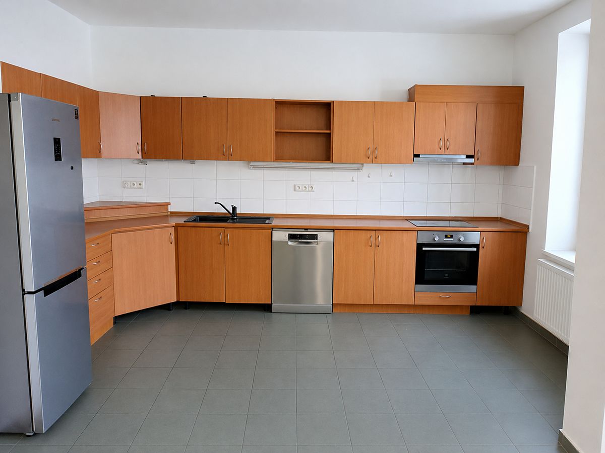 Pronájem bytu 4+kk 102 m²