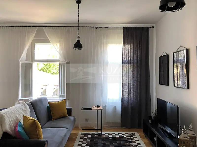 Prodej bytu 1+kk 46 m², Karlovy Vary – náhled fotky 1