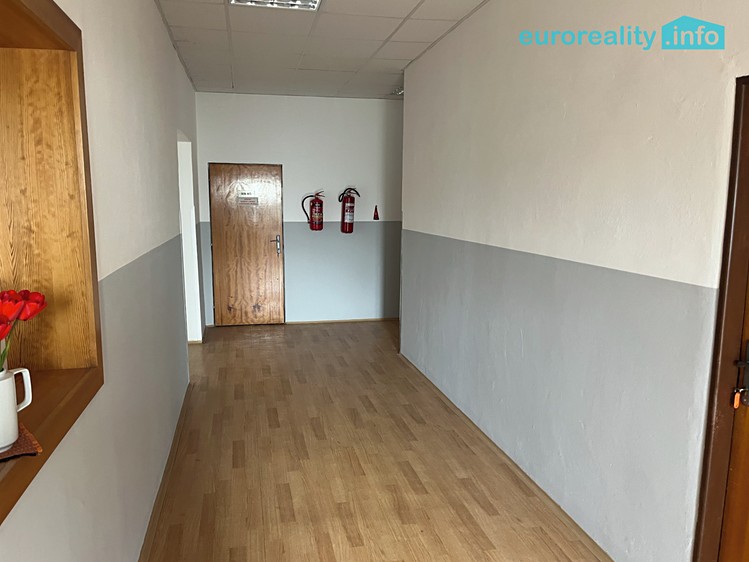 Pronájem komerčního prostoru, 16 m² (5 z 7)