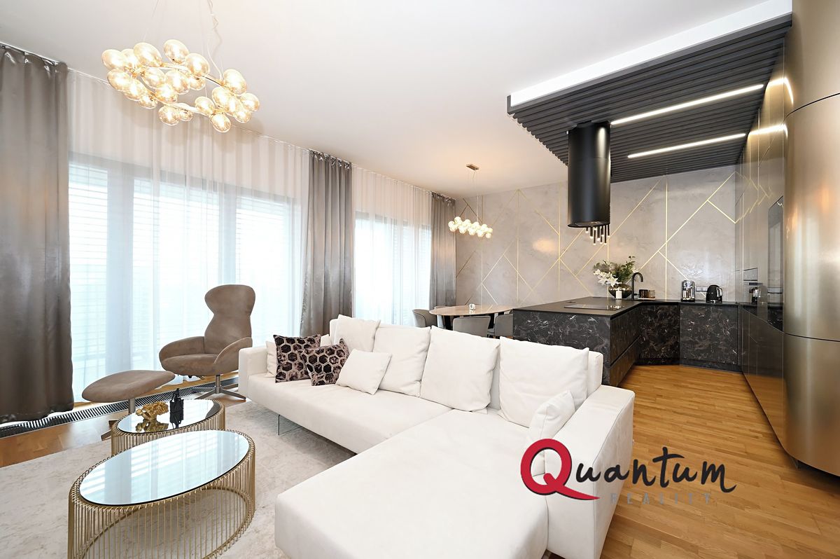 Pronájem bytu 4+kk 131 m²