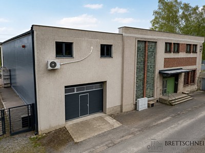 Pronájem skladového prostoru 112 m²