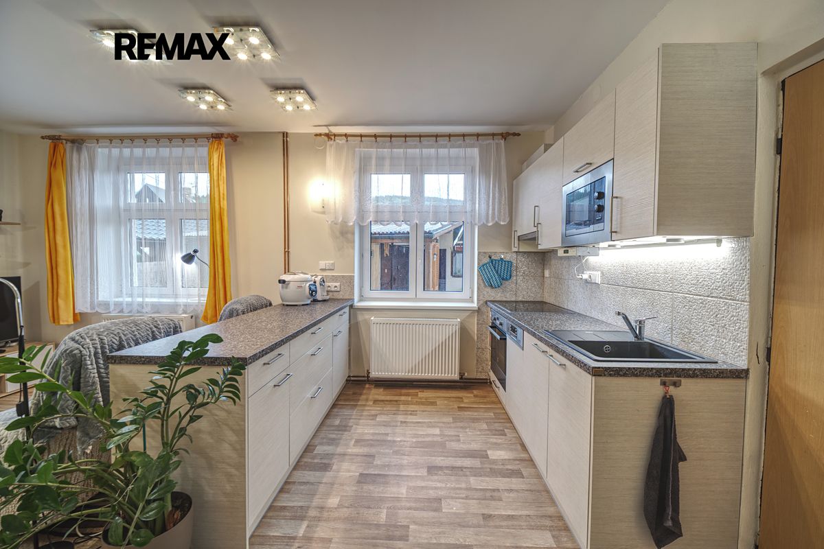 Prodej rodinného domu 152 m², pozemek 518 m² – fotografie 5