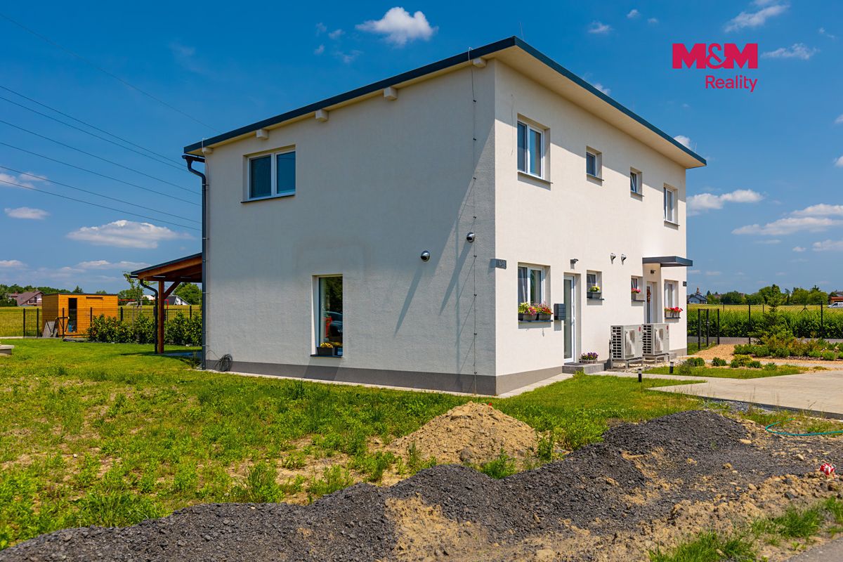 Prodej rodinného domu 86 m², pozemek 749 m² – fotografie 2