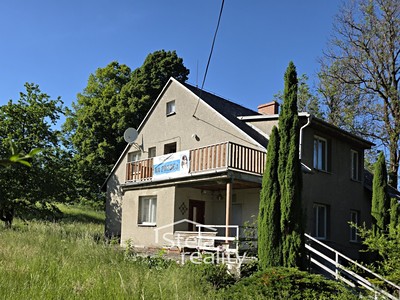 Prodej  rodinného domu 195 m², pozemek 4 676 m²