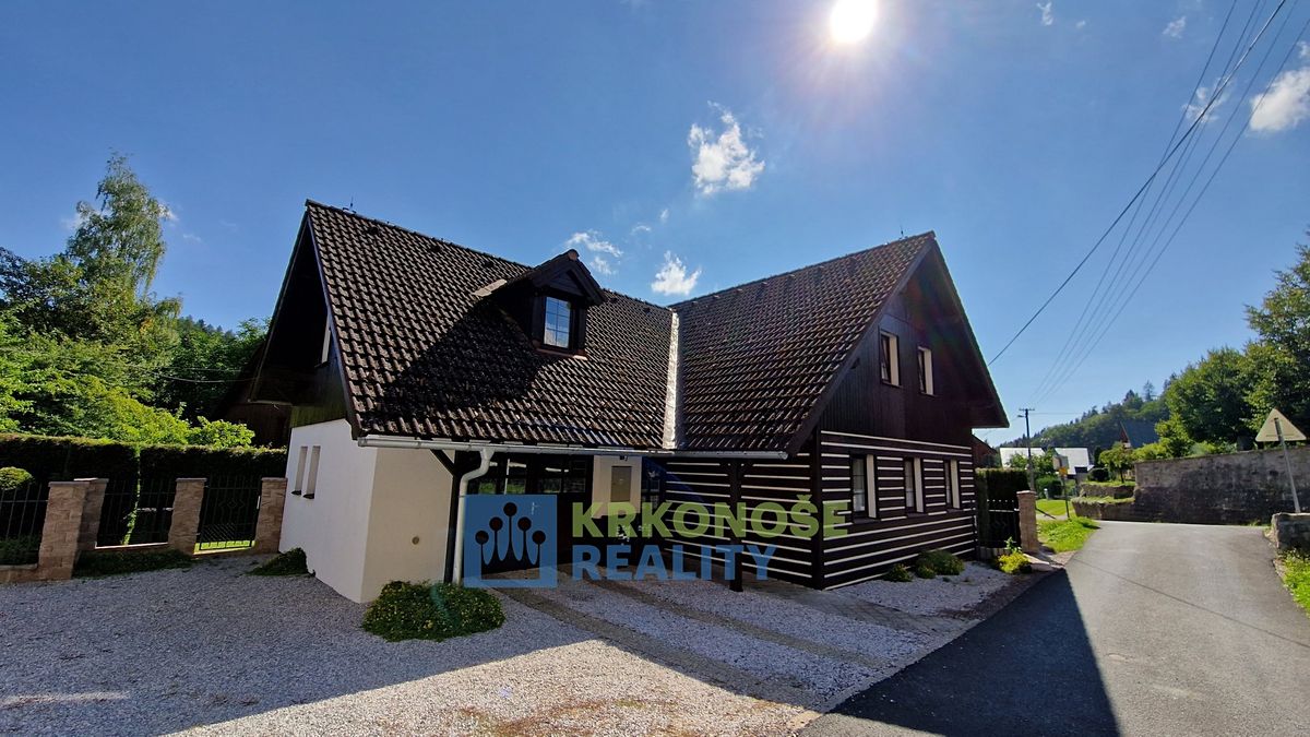 Prodej rodinného domu 230 m², pozemek 280 m²
