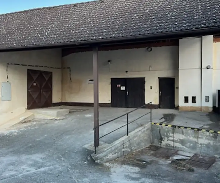 Pronájem skladového prostoru 156 m², Šťáhlavy – náhled fotky 1