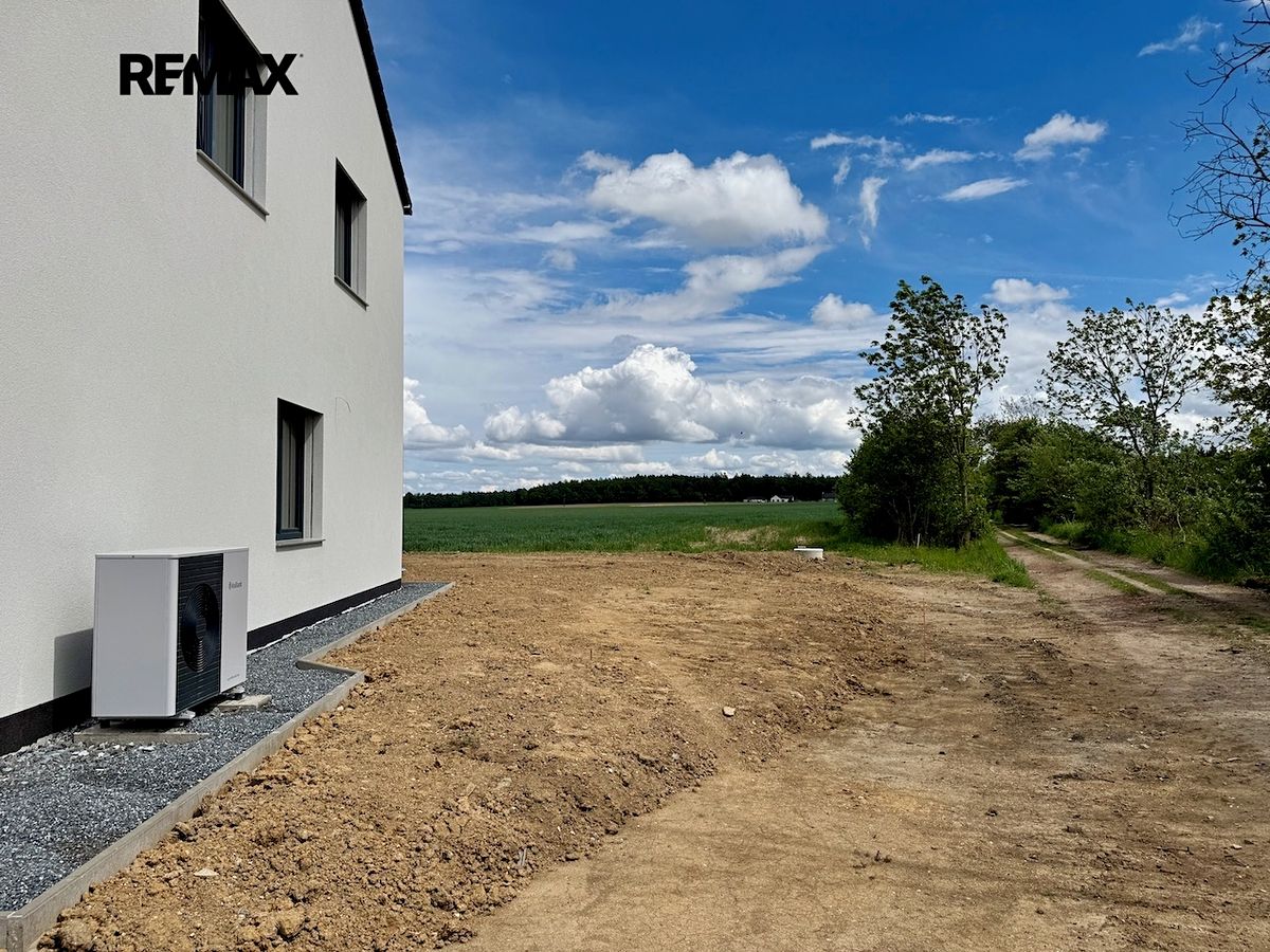 Prodej rodinného domu 123 m², pozemek 403 m² – fotografie 3