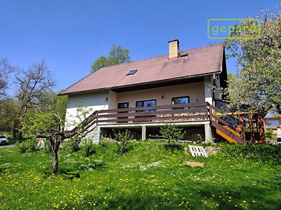 Prodej  rodinného domu 200 m², pozemek 1 309 m²