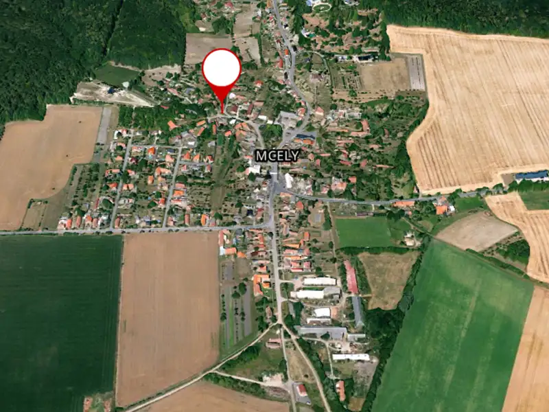 Prodej stavebního pozemku 2158 m², Mcely – náhled fotky 1
