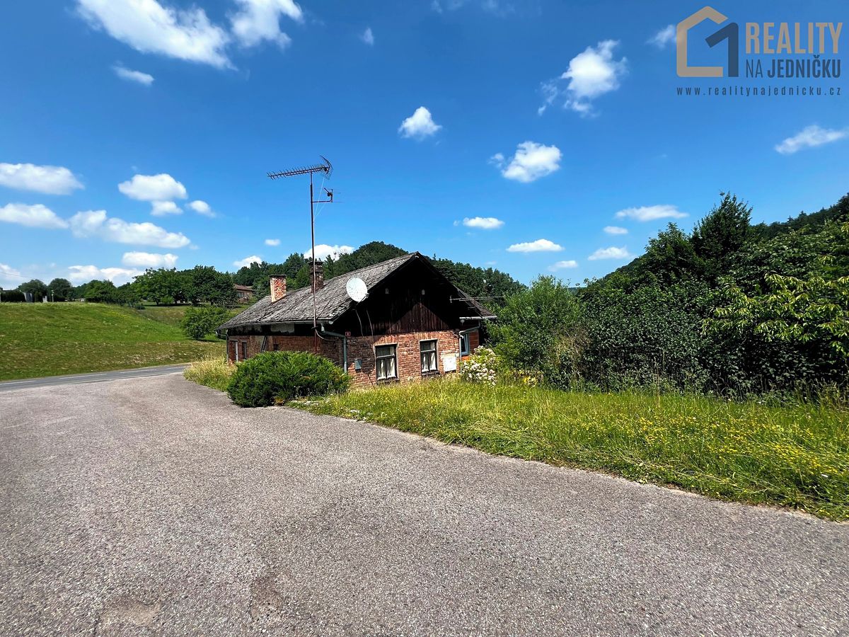 Prodej rodinného domu 150 m², pozemek 783 m² – fotografie 2