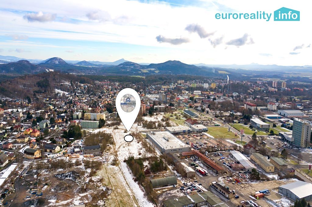 Prodej komerčního pozemku 24657 m²