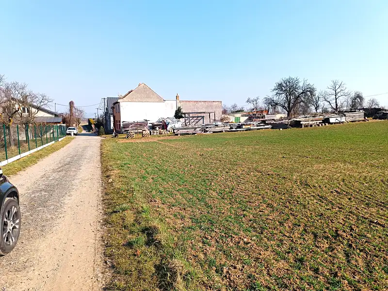 Prodej stavebního pozemku 4474 m², Zlobice – náhled fotky 1