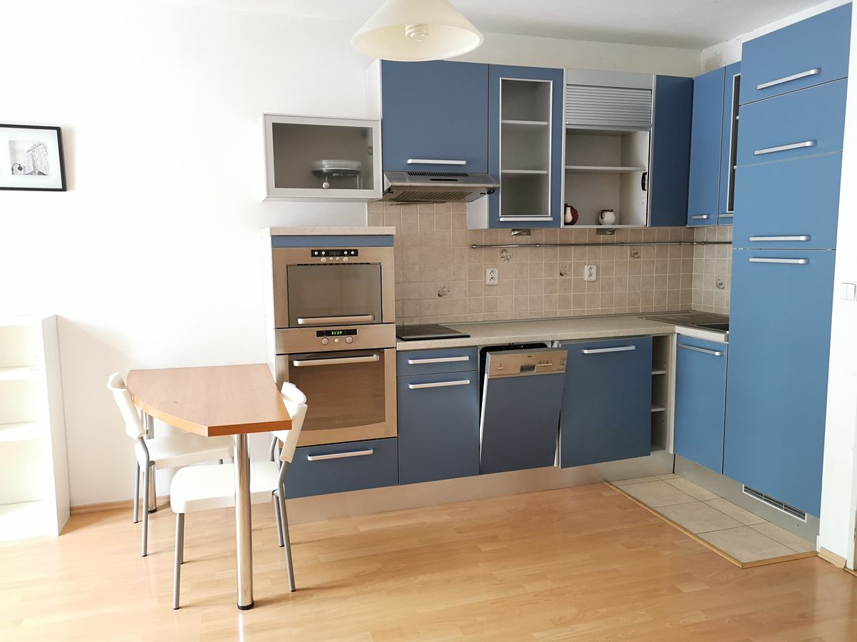 Pronájem bytu 1+kk 29 m²
