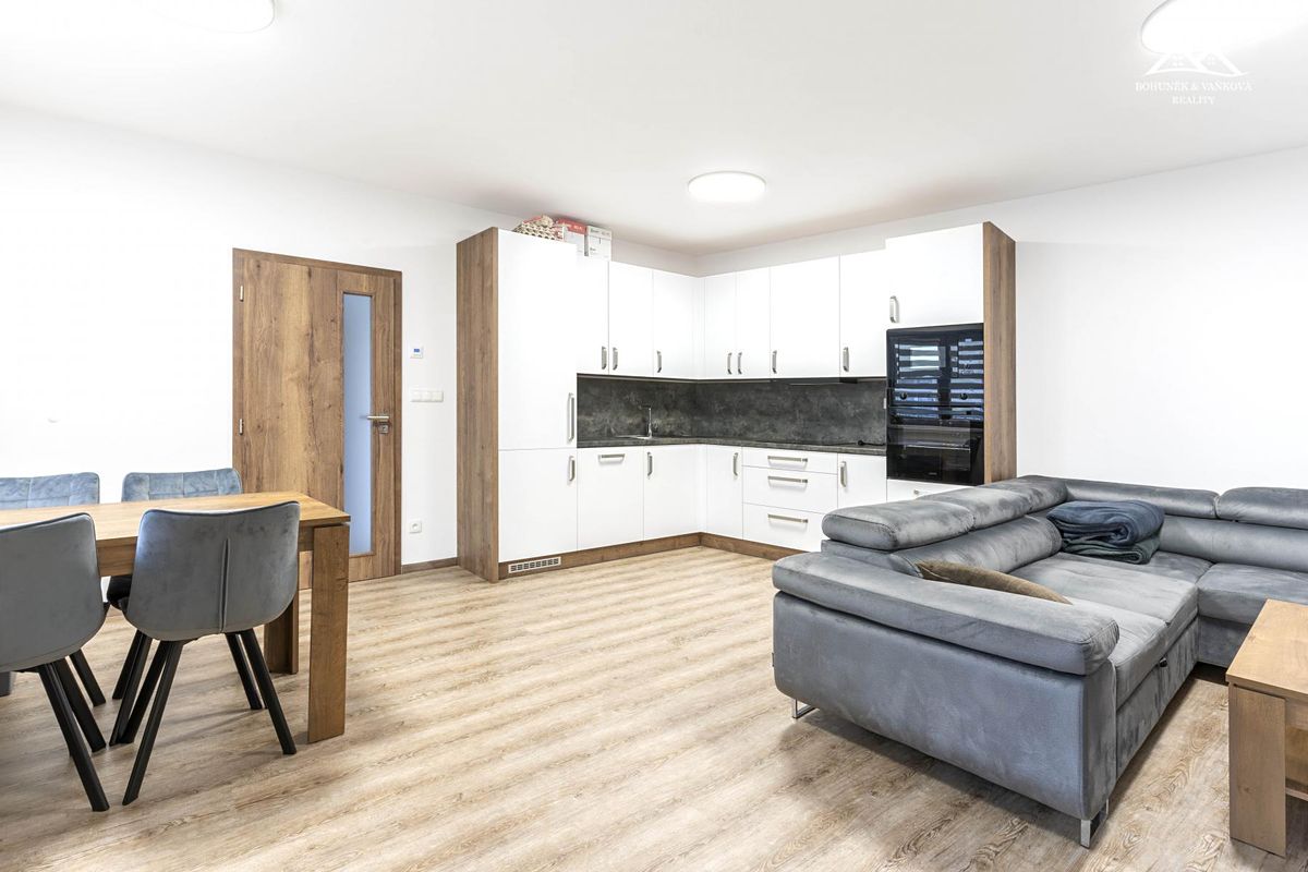 Pronájem bytu 2+kk 72 m²