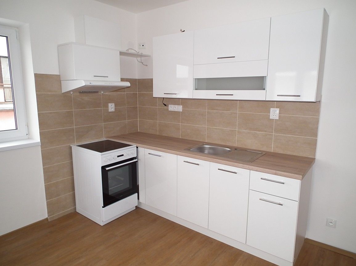 Pronájem bytu 2+kk 47 m² – fotografie 3