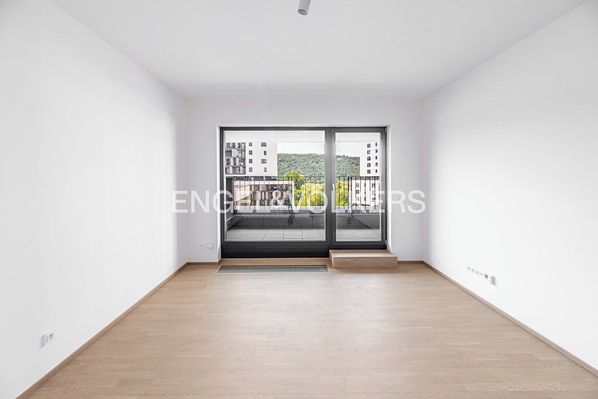 Pronájem bytu 1+kk 32 m²