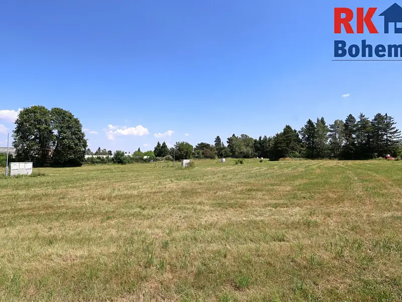 Prodej stavebního pozemku 953 m², Kostelec nad Černými lesy – náhled fotky 1