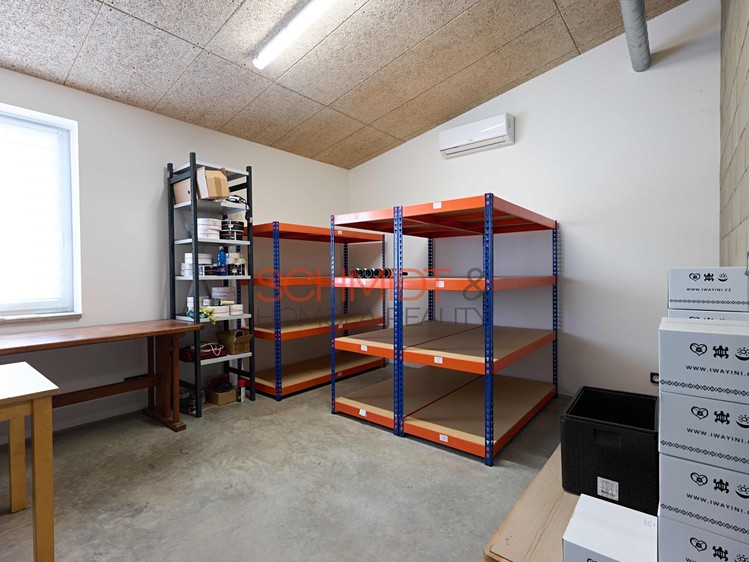 Pronájem komerčního prostoru, 146 m² (6 z 11)