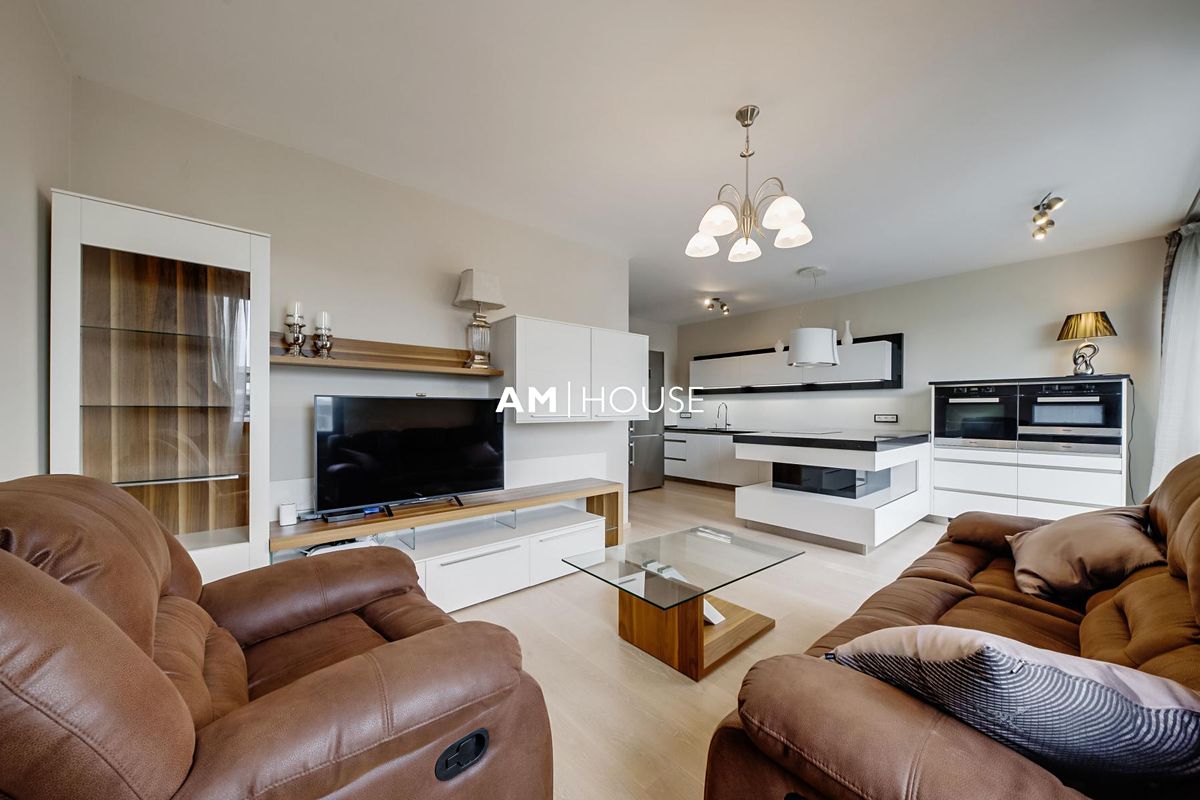 Pronájem bytu 4+kk 98 m²