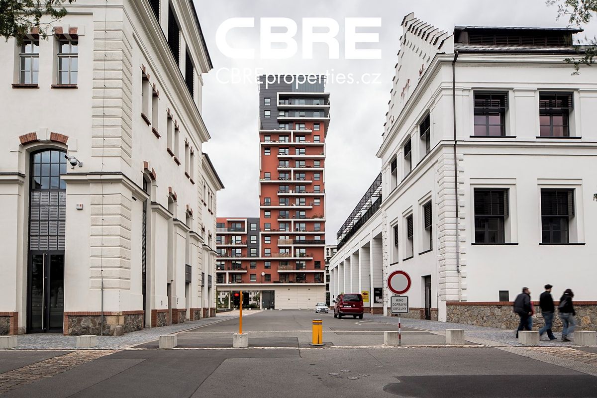 Pronájem kanceláře 2000 m² – fotografie 2