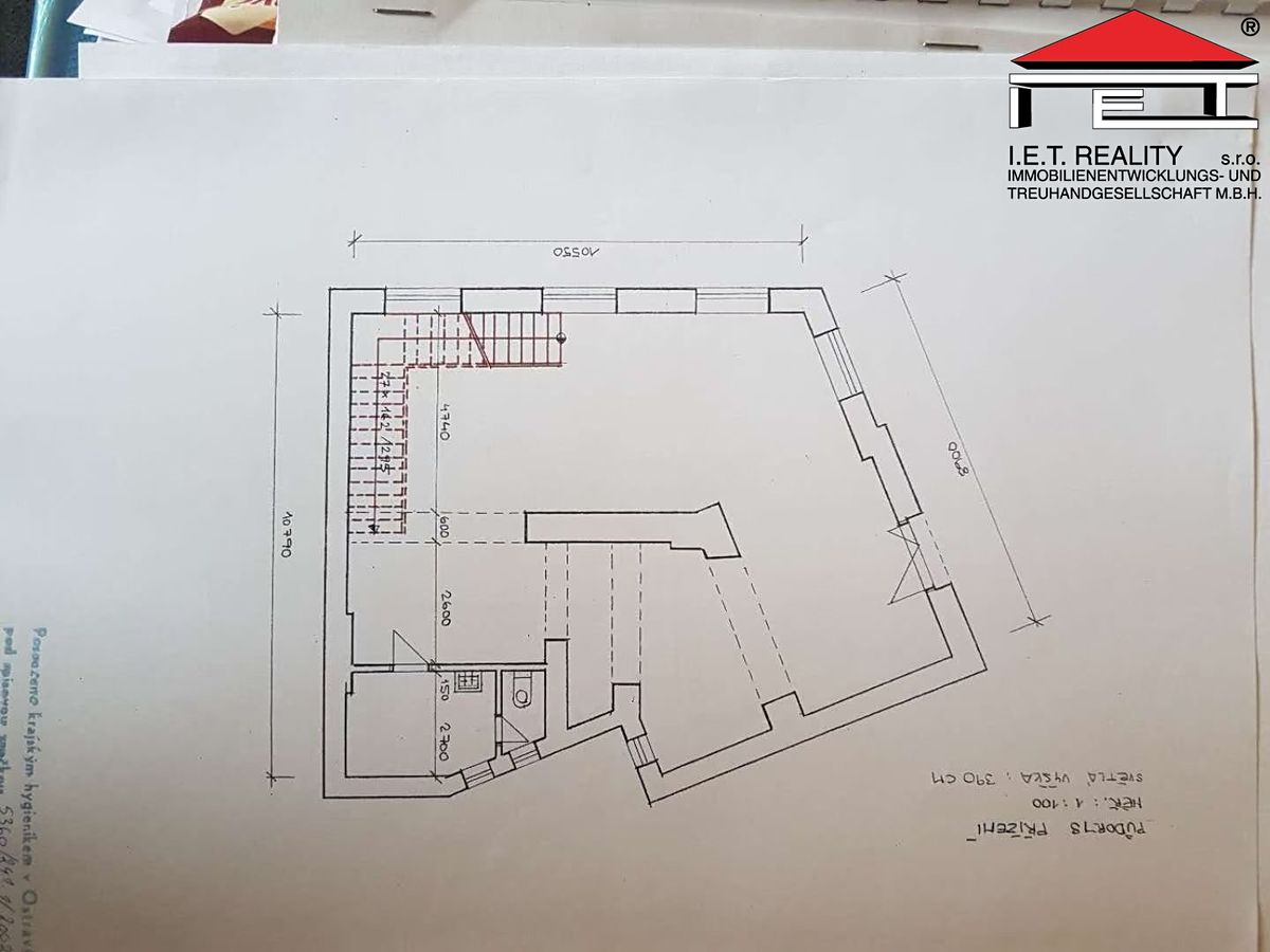 Pronájem obchodního prostoru 118 m² – fotografie 4